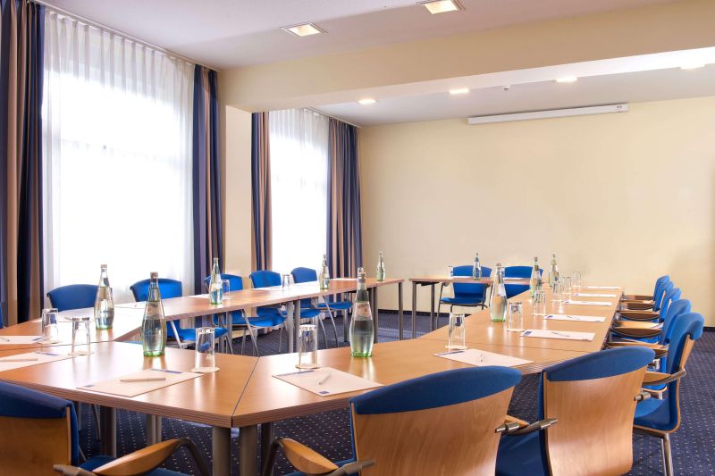 TRYP By Wyndham Luebeck Aquamarin