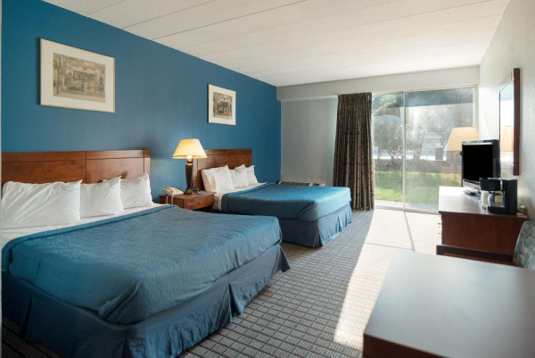 Las mejores ofertas de Rodeway Inn Greenfield