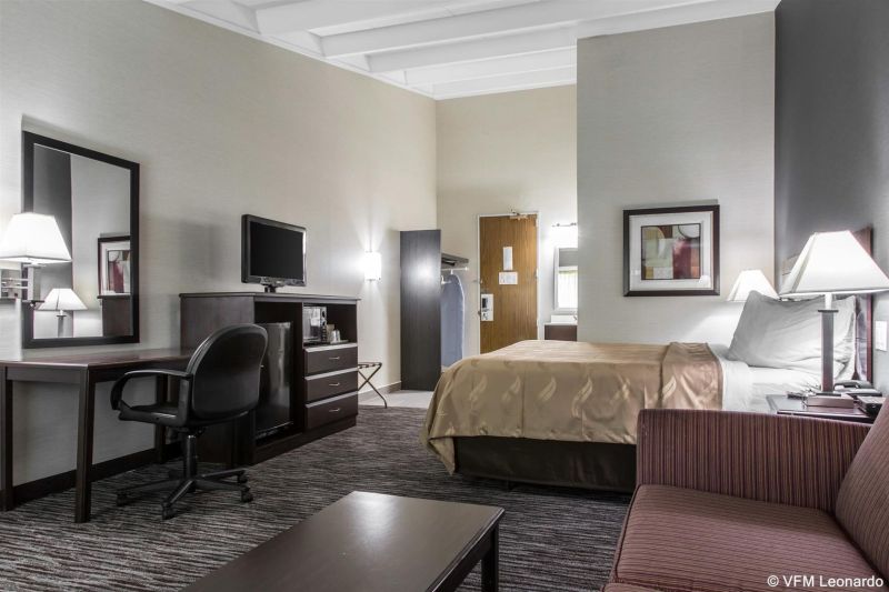 Quality Inn & Suites Danbury Near University