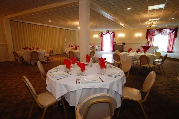 Las mejores ofertas de Magnuson Hotel Lenox Lenox