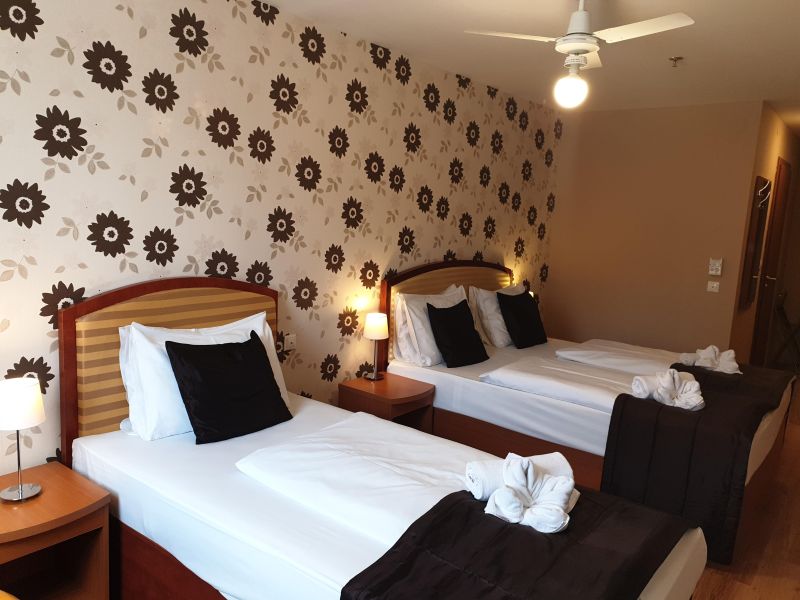 Las mejores ofertas de Six Inn Hotel Budapest 