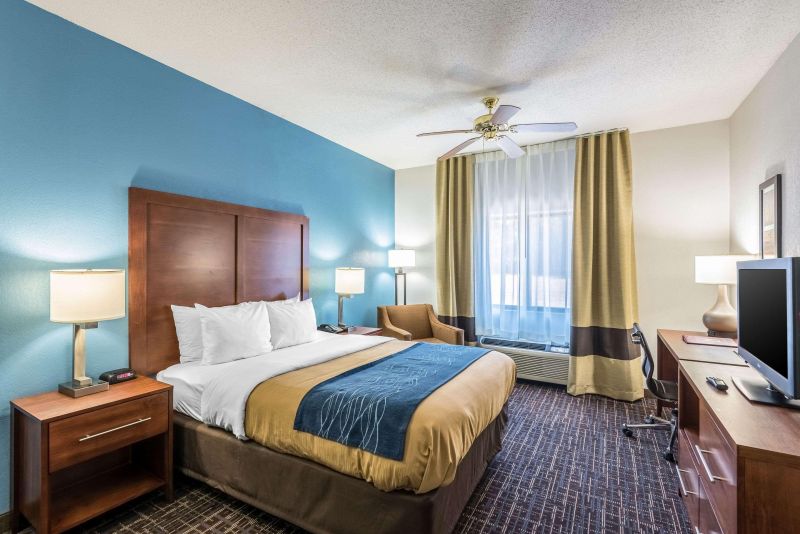 Comfort Inn & Suites Lees Summit -Kansas City