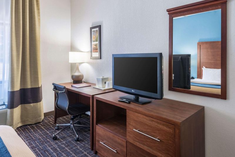 Comfort Inn & Suites Lees Summit -Kansas City