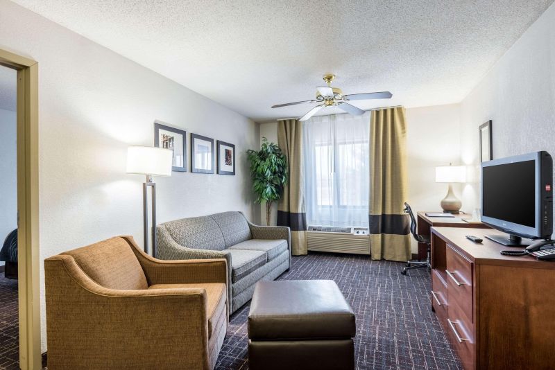Comfort Inn & Suites Lees Summit -Kansas City