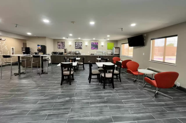 Las mejores ofertas de Smoky Hill Inn And Suites Salina