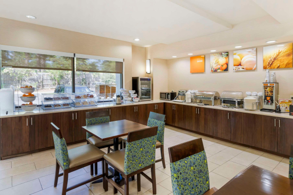 Las mejores ofertas de Comfort Suites Columbia Northeast - Fort Jackson West Columbia 