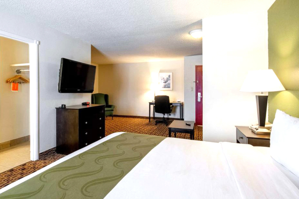 Las mejores ofertas de Coratel Plus Suites Wichita West Airport Leoti