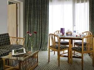 Mercure Ismailia Forsan Island Hotel