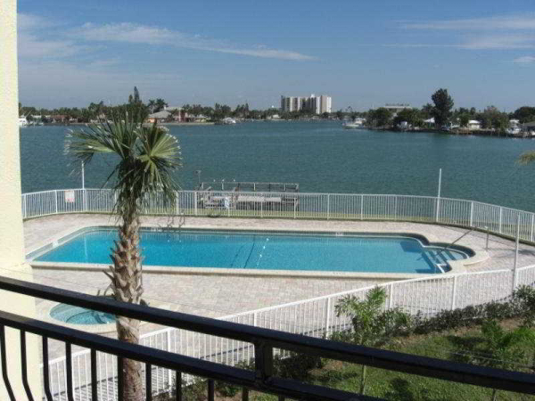 Las mejores ofertas de Palms of Treasure Island by TRS INC Saint Petersburg 