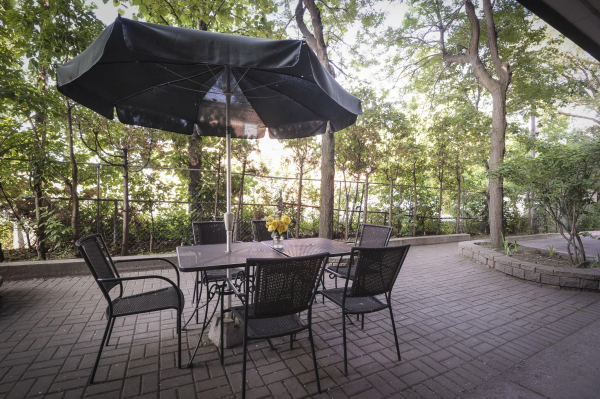 Las mejores ofertas de Monte Carlo Inn Toronto West Suites Mississauga Beach