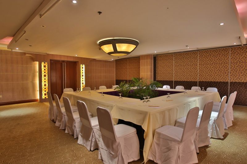 Las mejores ofertas de Crown Regency Suites & Residences Mactan Cebu 