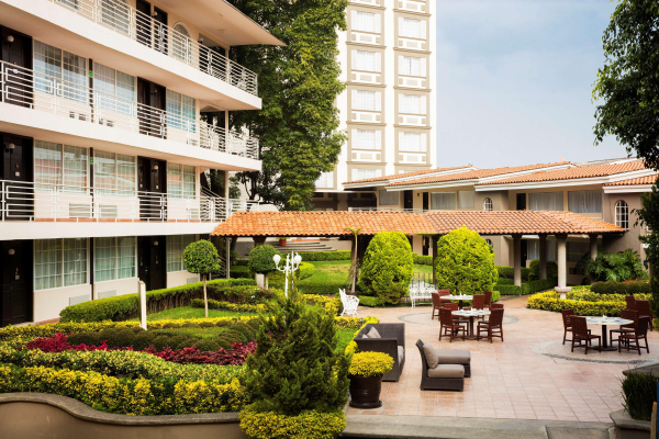 Las mejores ofertas de Krystal Satelite Maria Barbara Ciudad de Mexico