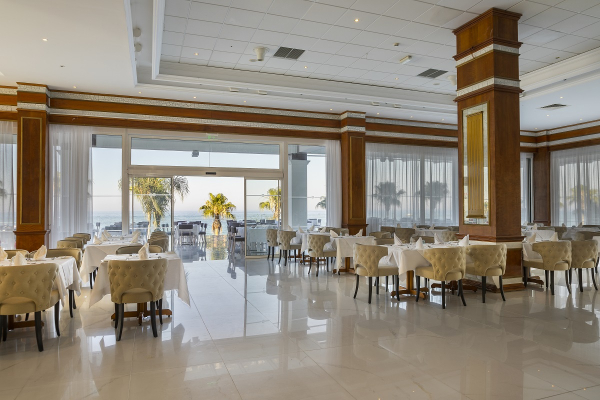 Las mejores ofertas de Constantinos The Great Beach Hotel Protaras