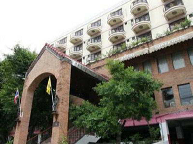 Las mejores ofertas de Hotel 13 CoinsTiwanon (Impact Arena) Bangkok 