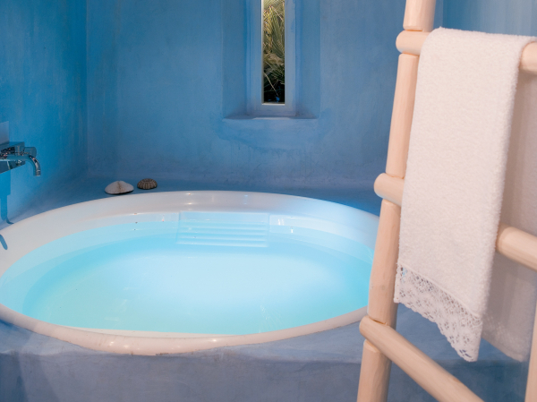 Las mejores ofertas de Mykonos Blu, A Grecotel Resort to Live Mikonos