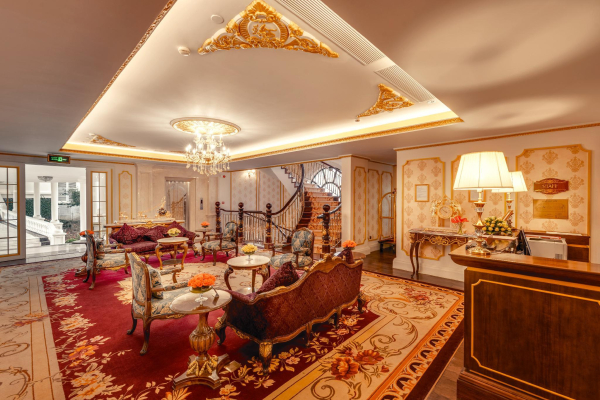 Las mejores ofertas de Dalat Palace Luxury Hotel & Golf Club Da Lat 