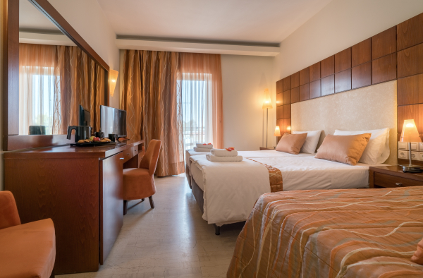 Las mejores ofertas de Zante Park Resort & Spa, BW Premier Collection Laganas