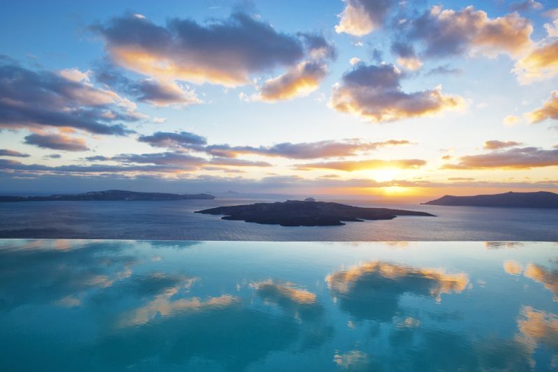Las mejores ofertas de Cosmopolitan Suites Santorini