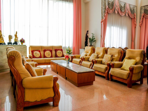 Las mejores ofertas de Thong Tarin Surin