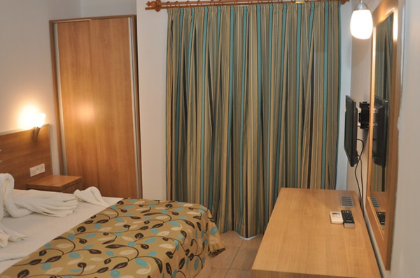 Las mejores ofertas de Selenium Hotel Side