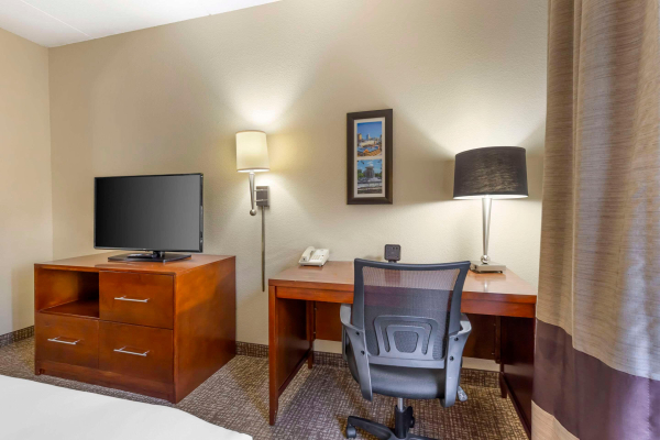 Las mejores ofertas de Comfort Suites Regency Park Raleigh 
