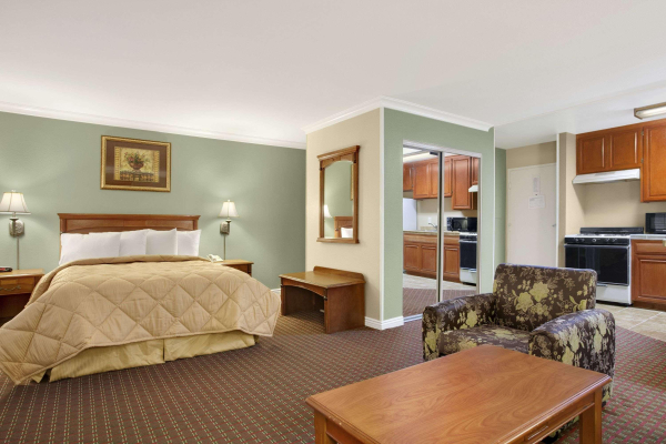 Las mejores ofertas de Travelodge Inn & Suites by Wyndham Gardena CA Los Angeles