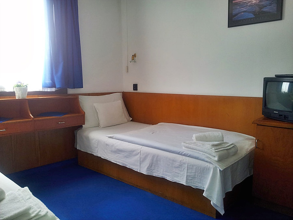 Las mejores ofertas de Botel Hotel Lisa Budapest