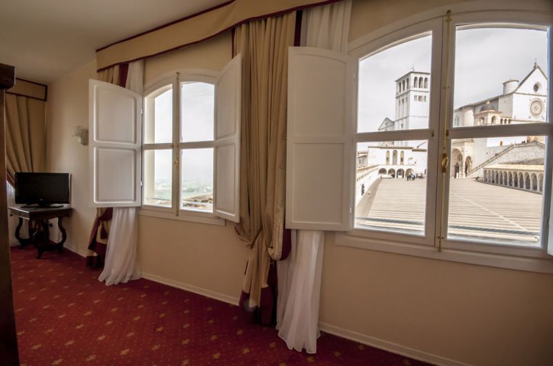 Las mejores ofertas de Subasio Assisi 