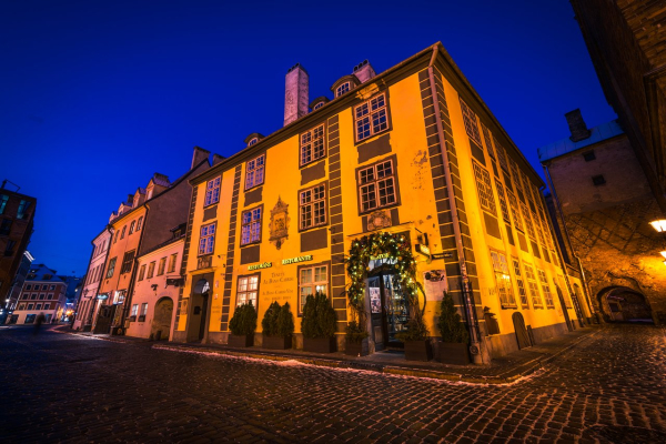 Las mejores ofertas de Ekes Konvents Riga