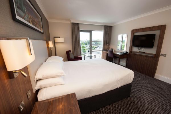 Las mejores ofertas de DoubleTree by Hilton Glasgow  Strathclyde Glasgow