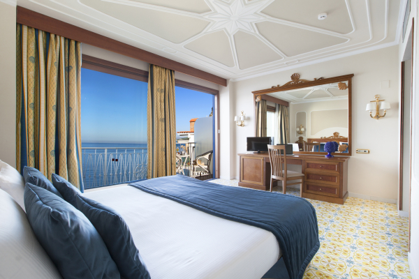 Las mejores ofertas de Mar Hotel Alimuri Sorrento 