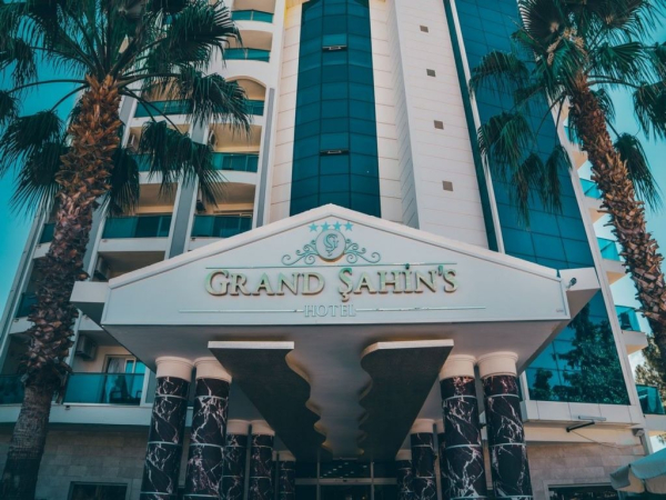 Las mejores ofertas de Grand Sahins Hotel Kusadasi 