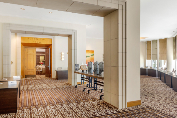 Las mejores ofertas de Omni Los Angeles Hotel at California Plaza Los Angeles