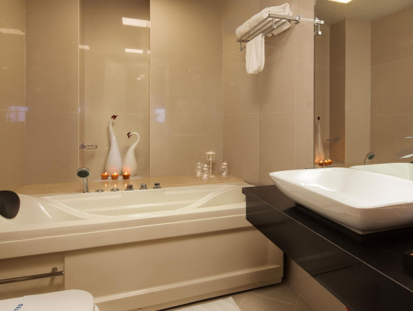 Las mejores ofertas de Boss Legend Hotel Ha Noi