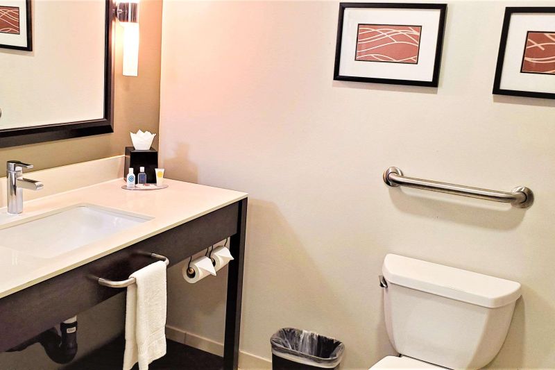 Comfort Inn andSuites Burbank