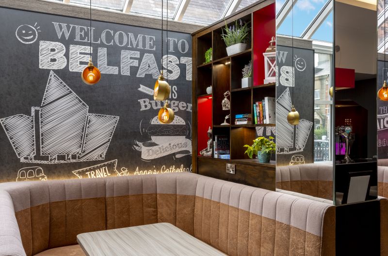 Las mejores ofertas de ibis Belfast Queens Quarter Belfast