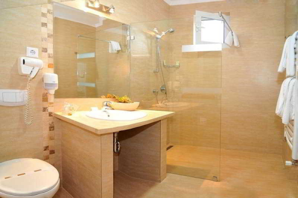 Las mejores ofertas de Confort Hotel Cluj Napoca Cluj-napoca 