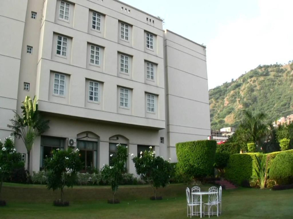 Las mejores ofertas de Paras Mahal Udaipur