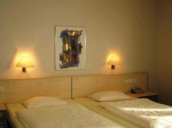 Las mejores ofertas de Ibis Styles Hannover West ehem. All Seasons Barsinghausen
