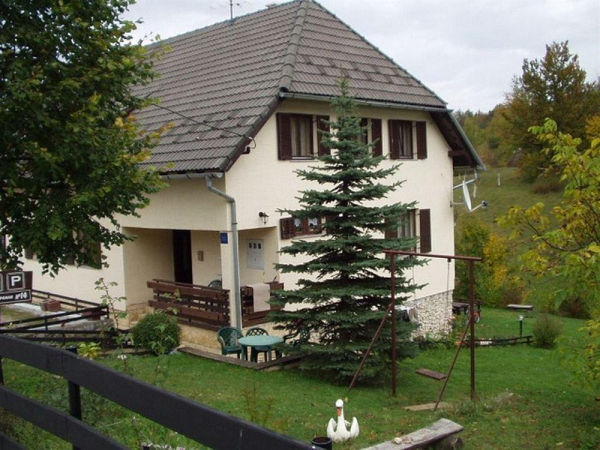 Las mejores ofertas de Kuca Spehar Jezera 