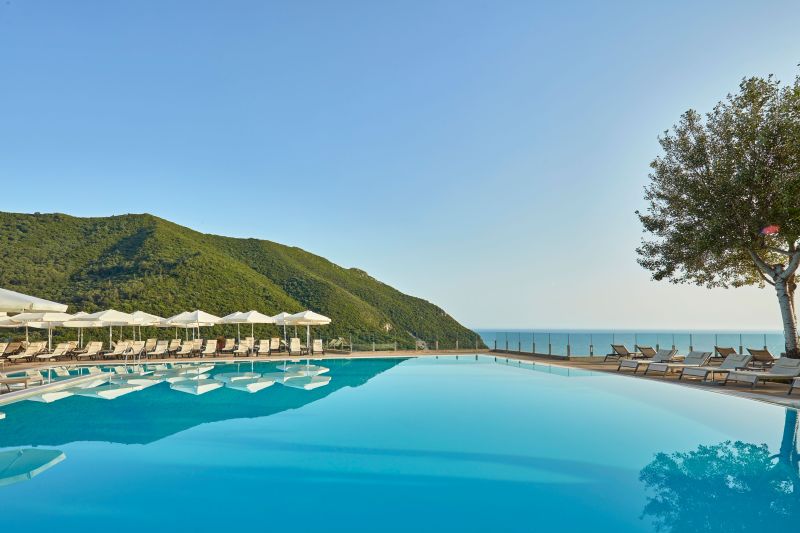 Las mejores ofertas de Atlantica Grand Mediterraneo Resort & Spa Kerkira