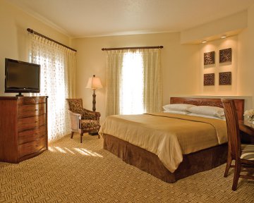 SHERATON VISTANA RESORT - DISNEY GOOD NEIGHBOR HOTEL