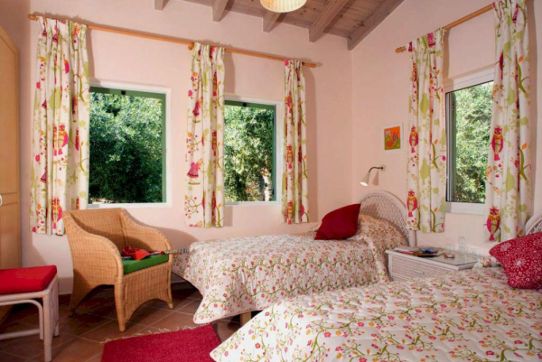 Las mejores ofertas de La Riviera Barbati Seaside Apt Private Pool Villas Kerkira