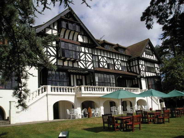 Las mejores ofertas de The Manor Elstree Londres