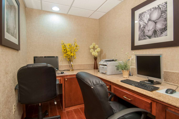 Las mejores ofertas de Best Western Plus Blue Angel Inn Pensacola 
