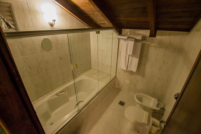 Johnsccher by SJ San Juan Curitiba