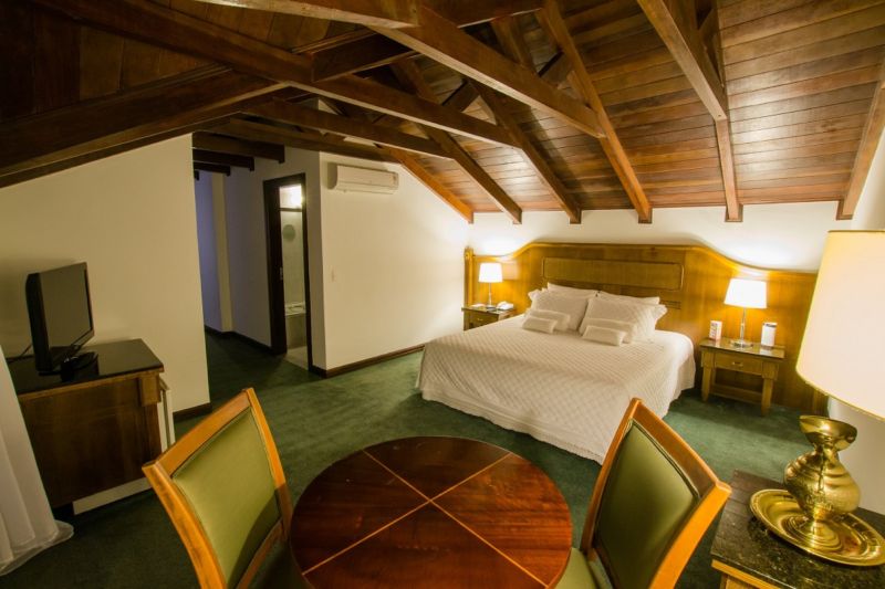 Las mejores ofertas de Johnsccher by SJ San Juan Curitiba Curitiba