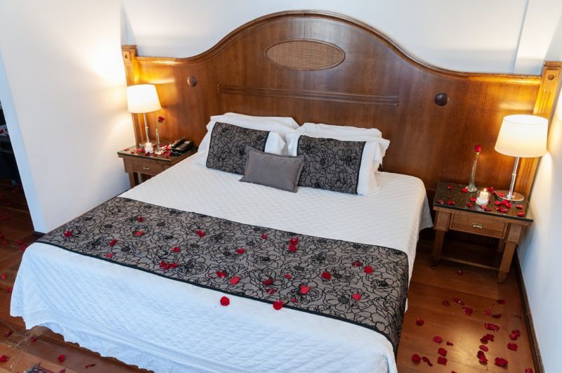 Johnsccher by SJ San Juan Curitiba