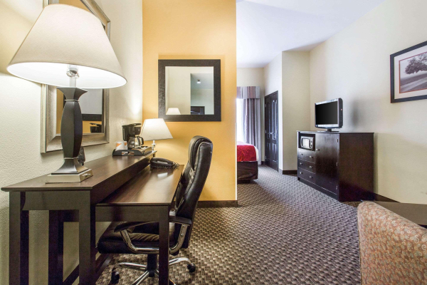 Las mejores ofertas de Comfort Suites Clinton Near Presbyterian College Clinton 
