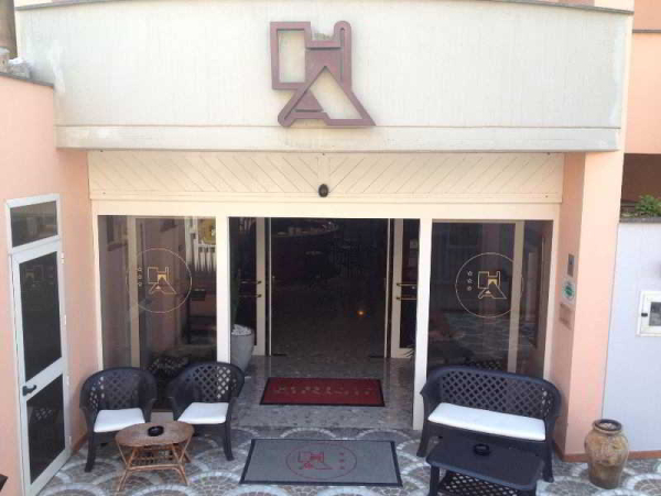 Las mejores ofertas de Alexander Numana